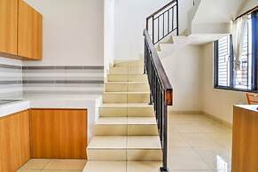 OYO 3346 Rukos Colombus G5