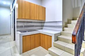 OYO 3346 Rukos Colombus G5