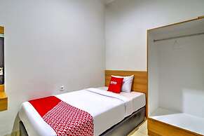 OYO 3346 Rukos Colombus G5