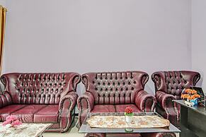 OYO 92199 Wisma Cendana Syariah Near PASAR FLAMBOYAN