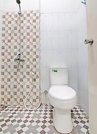 OYO 92199 Wisma Cendana Syariah Near PASAR FLAMBOYAN