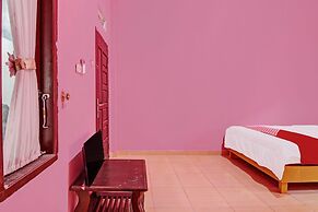 OYO 92302 Salsa Homestay Syariah Near Pondok Pesantren MUALLIMIN Muham