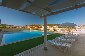 Stylish Residence Le Fontane 1 Bedroom Sleeps 2 Num0754