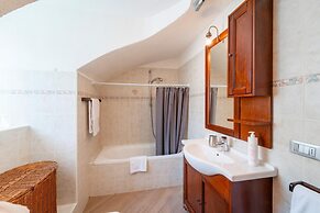 Tremezzina Charming Apartment by Wonderful Italy