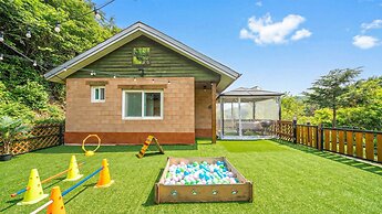 Hongcheon Stone Brown Pension