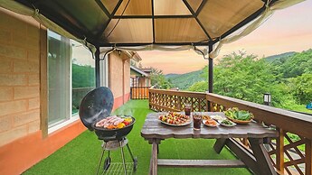 Hongcheon Stone Brown Pension