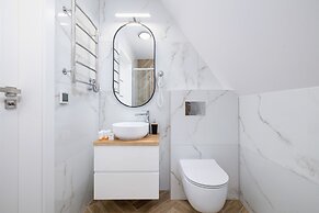 Salwatoriańska Apartment by Renters