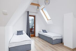 Salwatoriańska Apartment by Renters