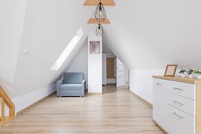 Salwatoriańska Apartment by Renters