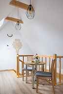 Salwatoriańska Apartment by Renters