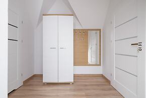 Salwatoriańska Apartment by Renters