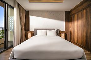 Luxury Duplex Penthouse With Pool Foosball