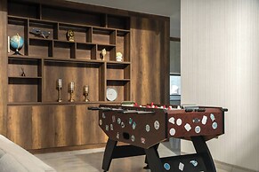 Luxury Duplex Penthouse With Pool Foosball