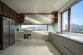 Luxury Duplex Penthouse With Pool Foosball