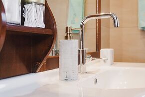 Villa Cook with pool and sea views