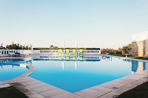 Villa Cook with pool and sea views