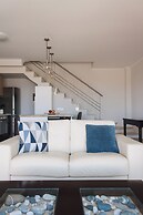 Villa Cook with pool and sea views