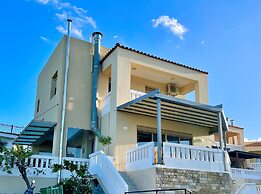 Villa Cook with pool and sea views