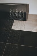 Villa Cook with pool and sea views