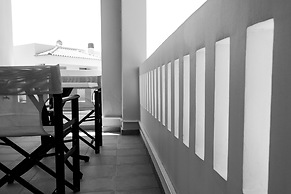 Villa Cook with pool and sea views