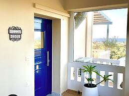 Villa Cook with pool and sea views