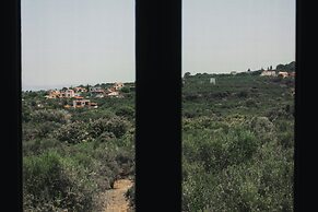 Villa Cook with pool and sea views