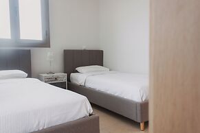 Villa Cook with pool and sea views