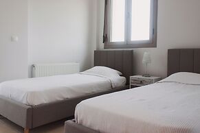 Villa Cook with pool and sea views