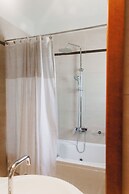 Villa Cook with pool and sea views