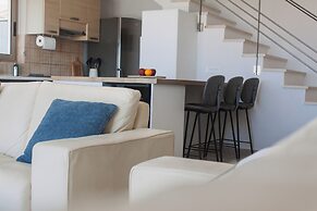 Villa Cook with pool and sea views