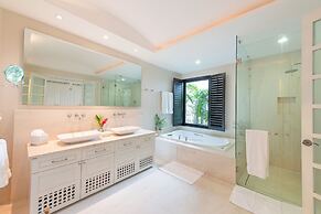 Luxurious 4 Bedroom Condo