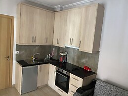 Room-blue Breeze Side View Apartment