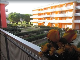 Seafront Building in a Great Location - Beahost