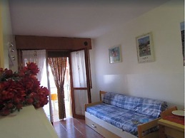 Seafront Building in a Great Location - Beahost