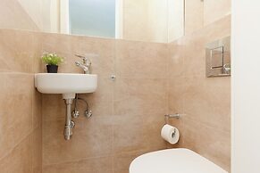 2-beedroom Zurawia by Renters