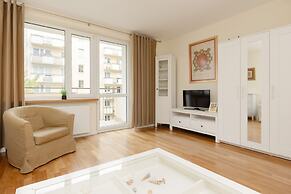 2-beedroom Zurawia by Renters