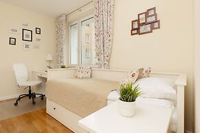 2-beedroom Zurawia by Renters