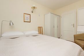 2-beedroom Zurawia by Renters