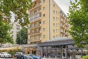 2-beedroom Zurawia by Renters