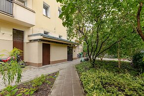 2-beedroom Zurawia by Renters