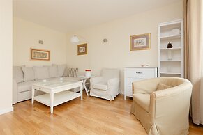 2-beedroom Zurawia by Renters