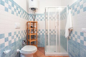 Relaxing Cristal Blu Studio Sleeps 3 Num1489