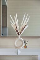 The Palm Tower 1 Corner Bedroom Dubai