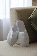 The Palm Tower 1 Corner Bedroom Dubai