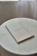 The Palm Tower 1 Corner Bedroom Dubai