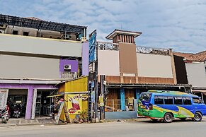 OYO 92726 Geulis Guest House Syariah