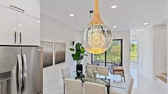 Uptown Luxury On Audubon 4 Bedroom Townhouse by RedAwning