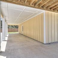 Under The Sea Sp107 4 Bedroom Home by RedAwning