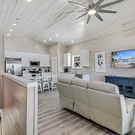 Under The Sea Sp107 4 Bedroom Home by RedAwning