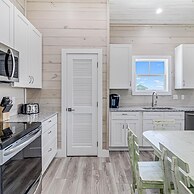 Under The Sea Sp107 4 Bedroom Home by RedAwning